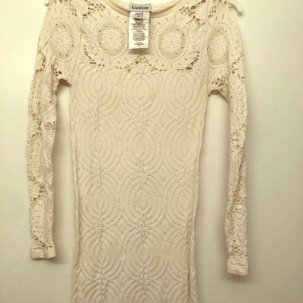 Fitted white dress!